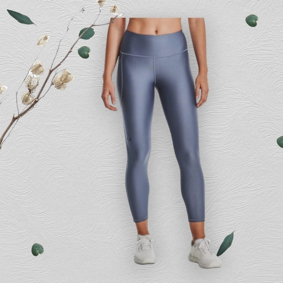 Under Armour Pants - 🆕️ Under Armour Women’s No-Slip High Waisted Ankle Leggings Size Medium